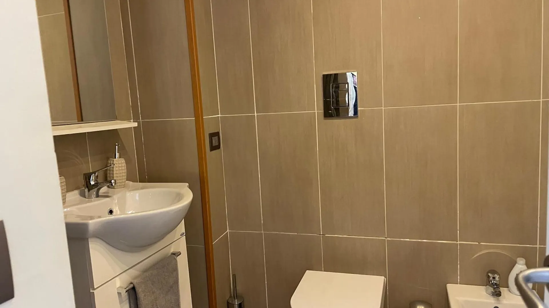 Holiday home Casa Sermoneta Naples Italy